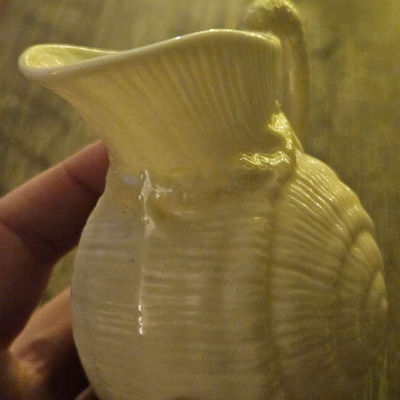 Belleek Toy Nautilus Shell Set - Picture 3 of 10